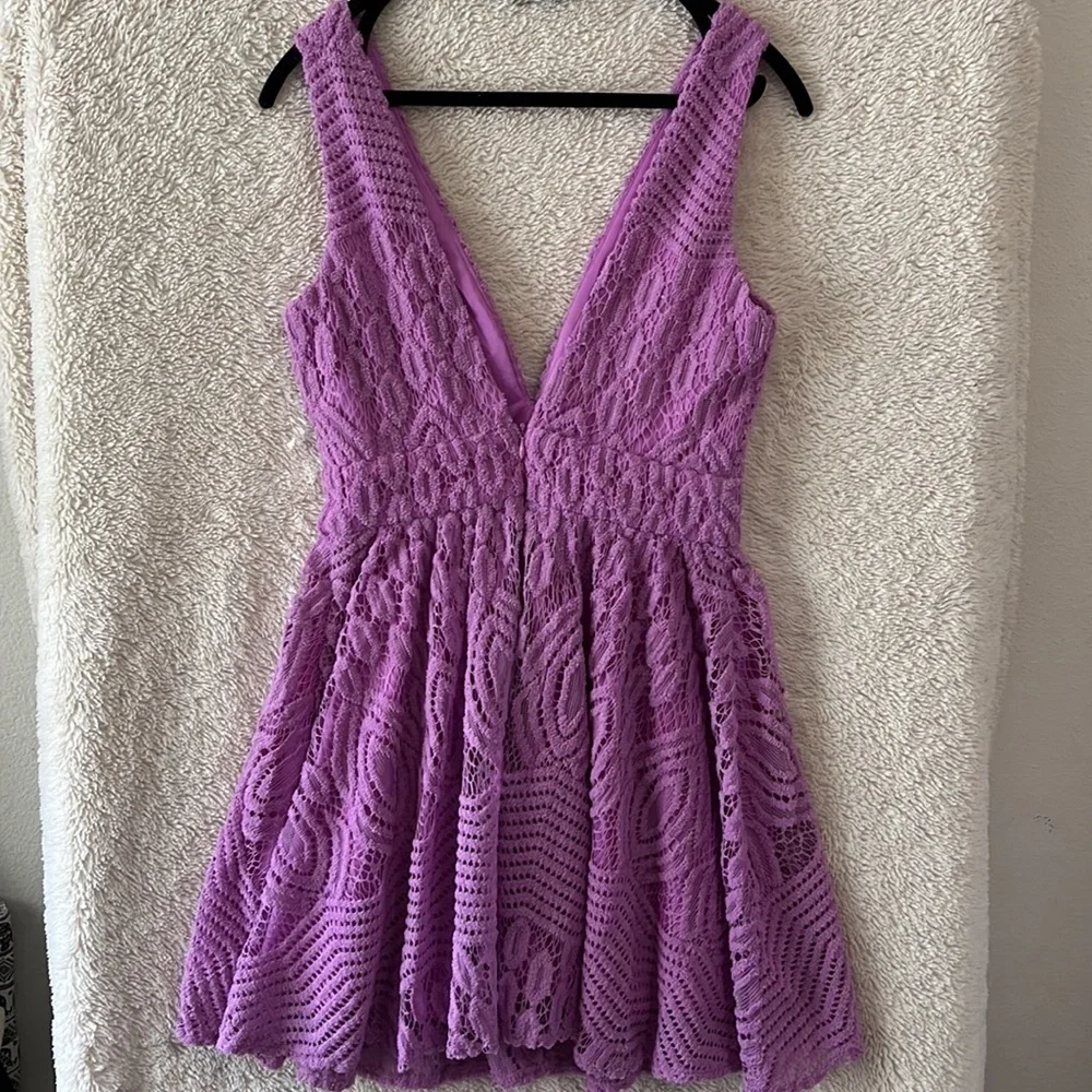𝅺nwt Purple lace Dress